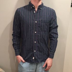 UO Plaid Casual Button Down
